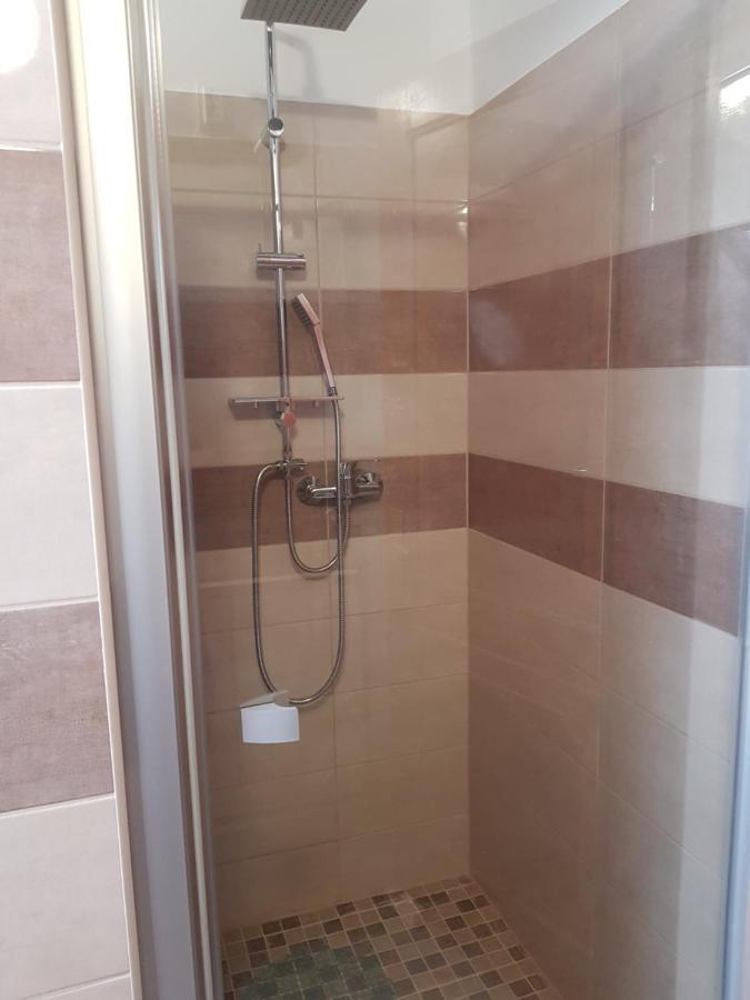 Partifecske Vendeghaz Hotel Tiszafüred Buitenkant foto