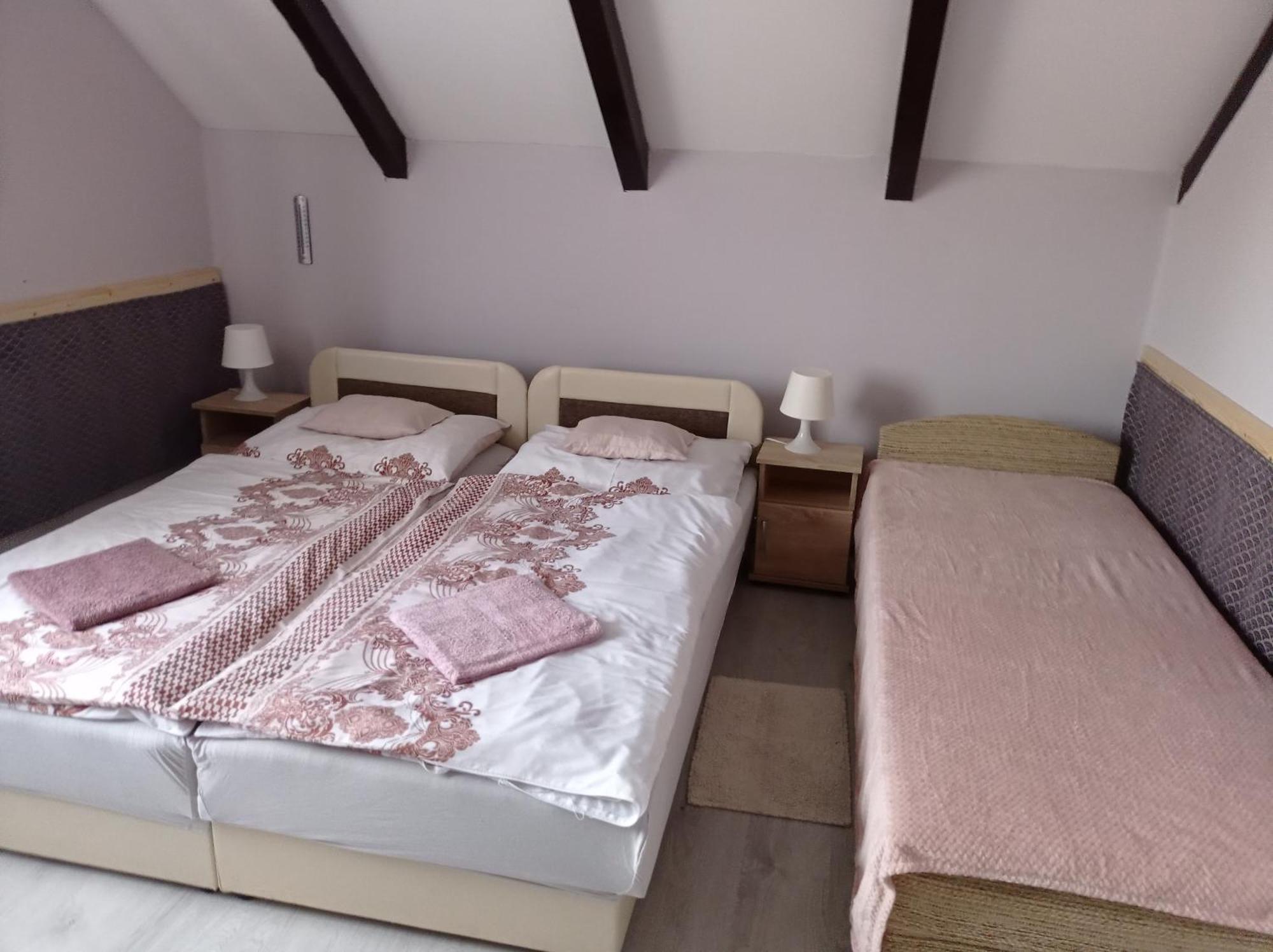 Partifecske Vendeghaz Hotel Tiszafüred Buitenkant foto
