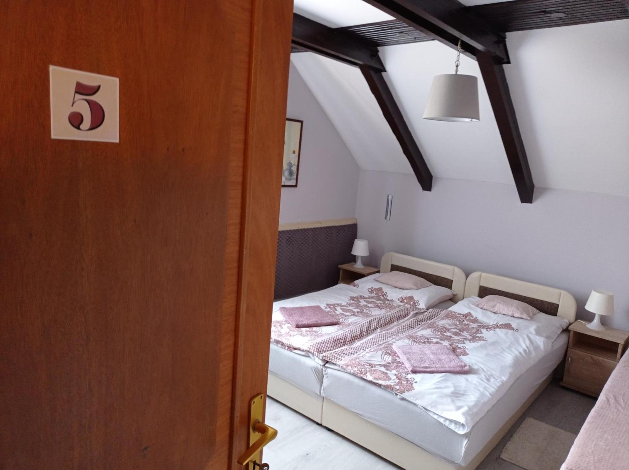 Partifecske Vendeghaz Hotel Tiszafüred Buitenkant foto