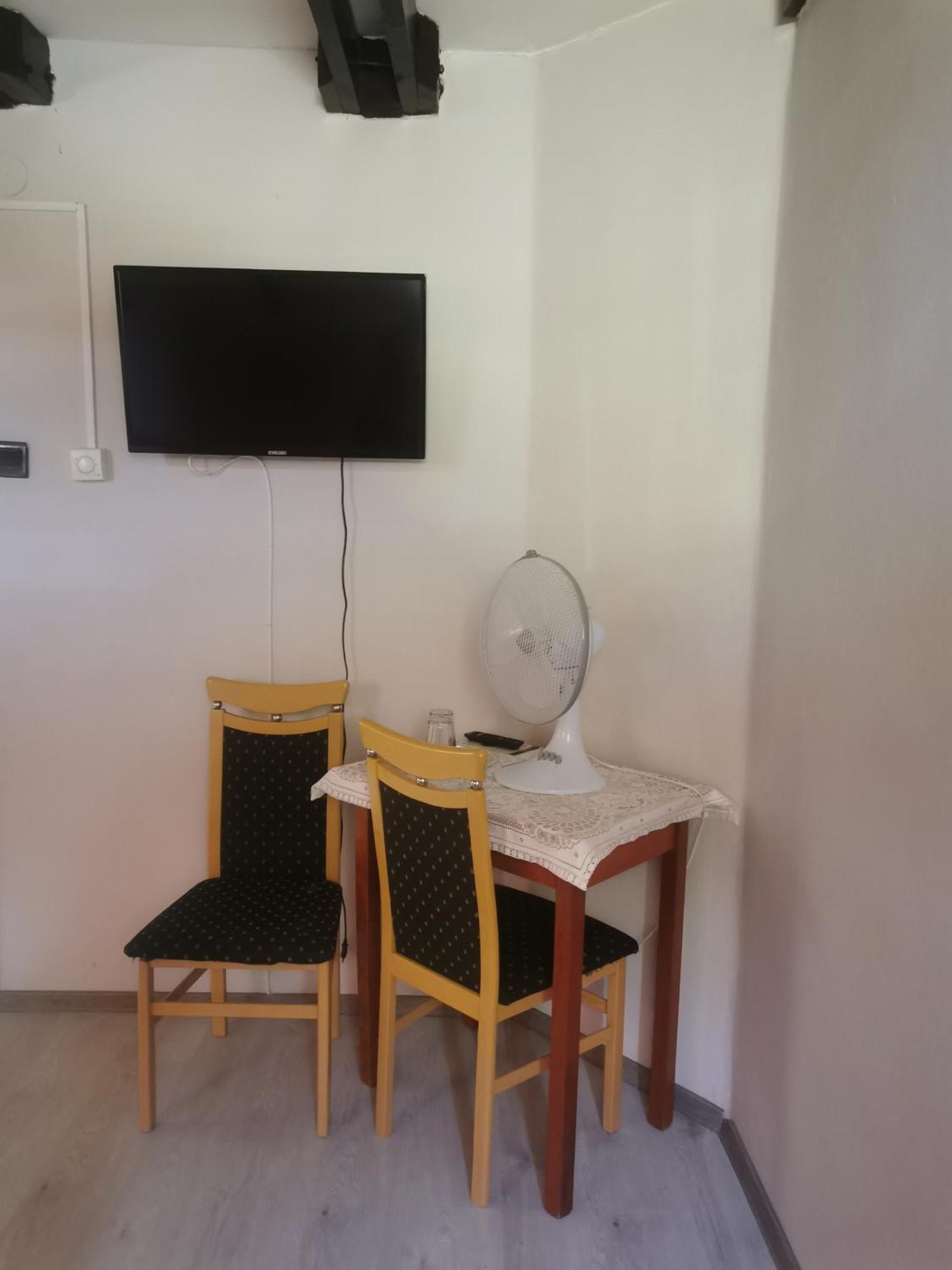 Partifecske Vendeghaz Hotel Tiszafüred Buitenkant foto