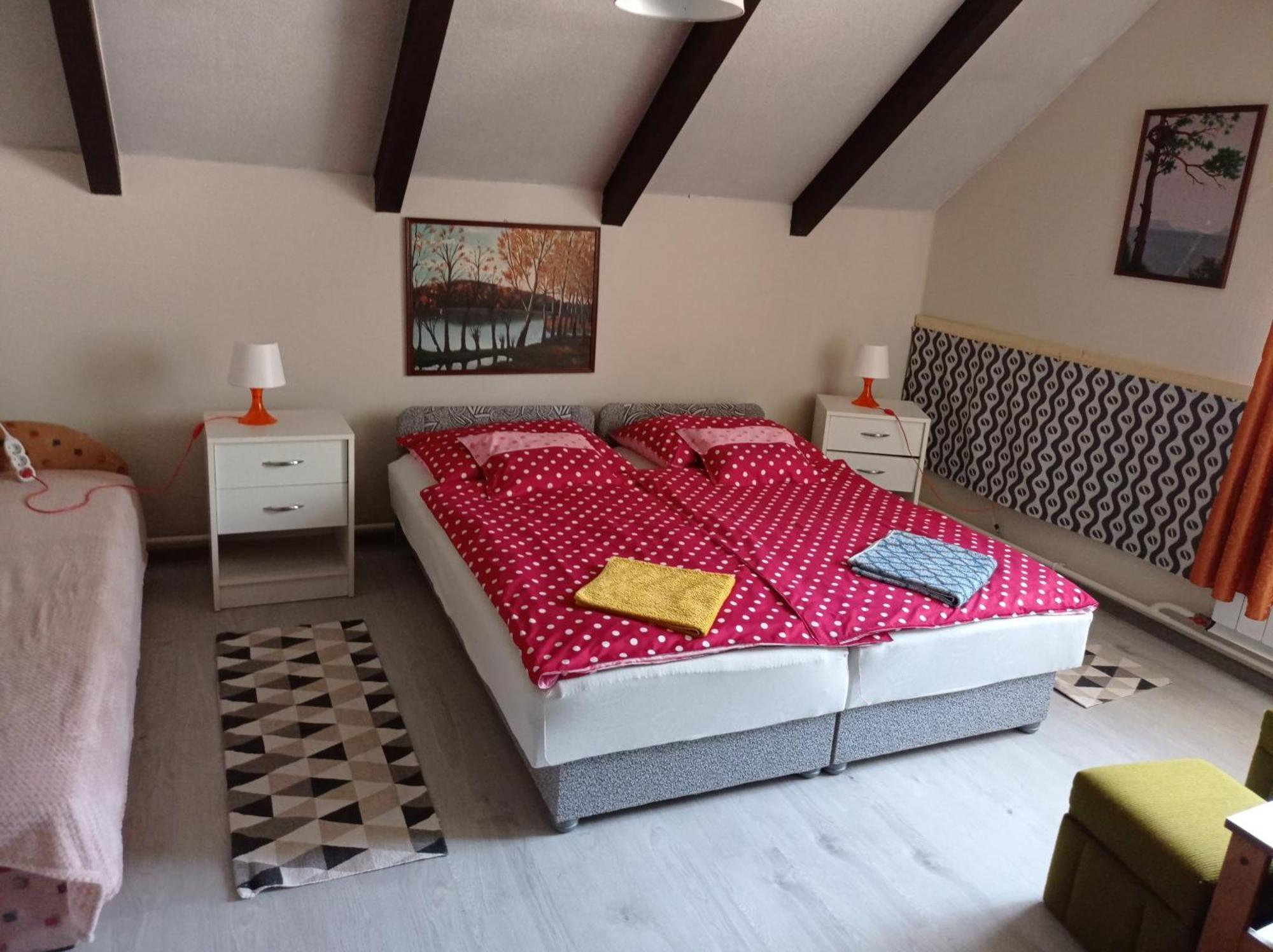 Partifecske Vendeghaz Hotel Tiszafüred Buitenkant foto